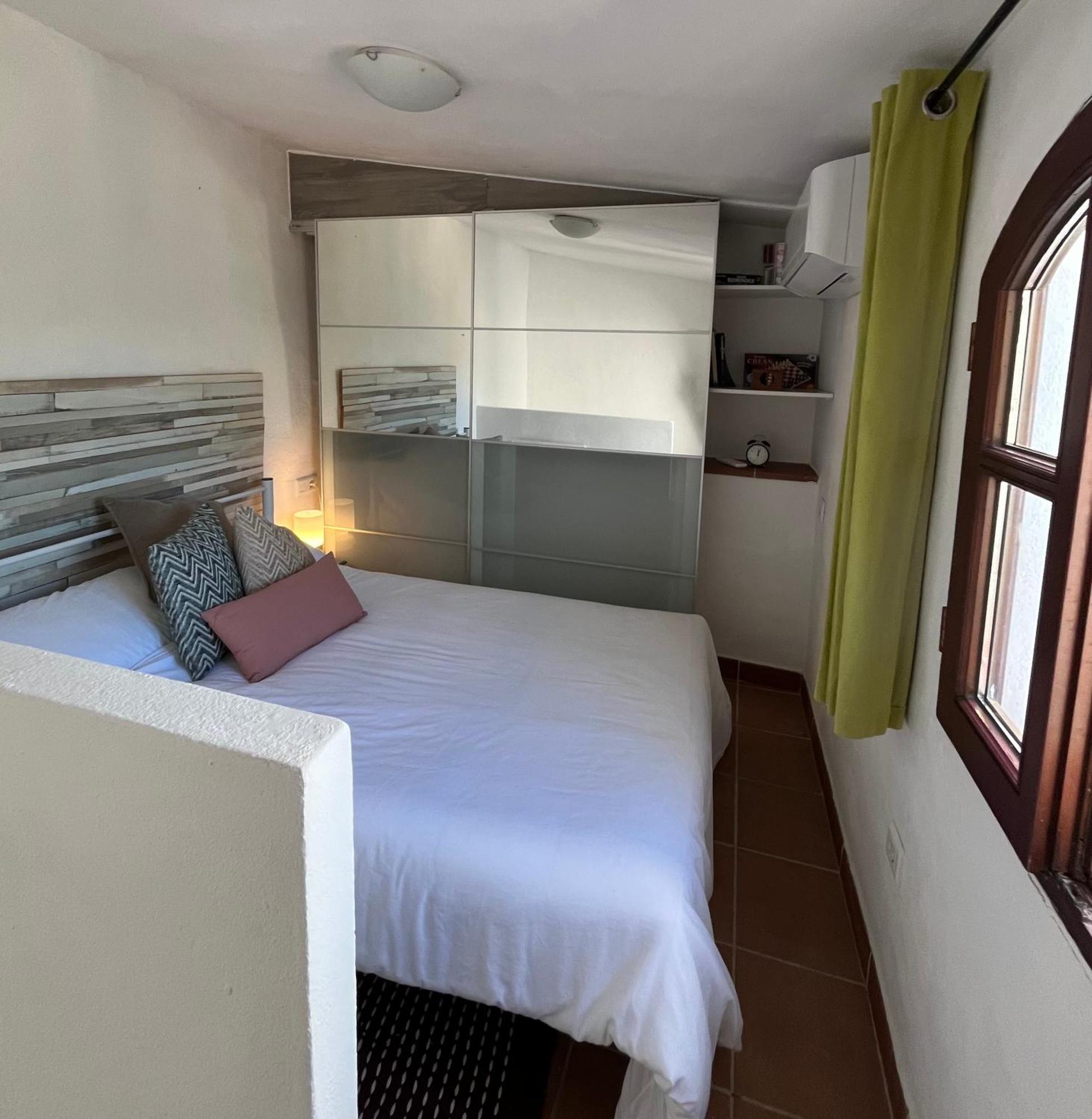 Tiny Spanish House Casares Extérieur photo